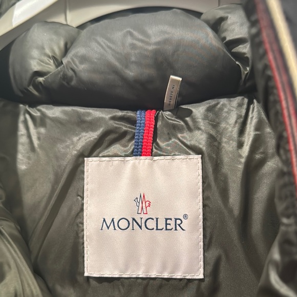 Moncler Navy Jacket for Men- Morane Down Jacket 2017 - Picture 3 of 9